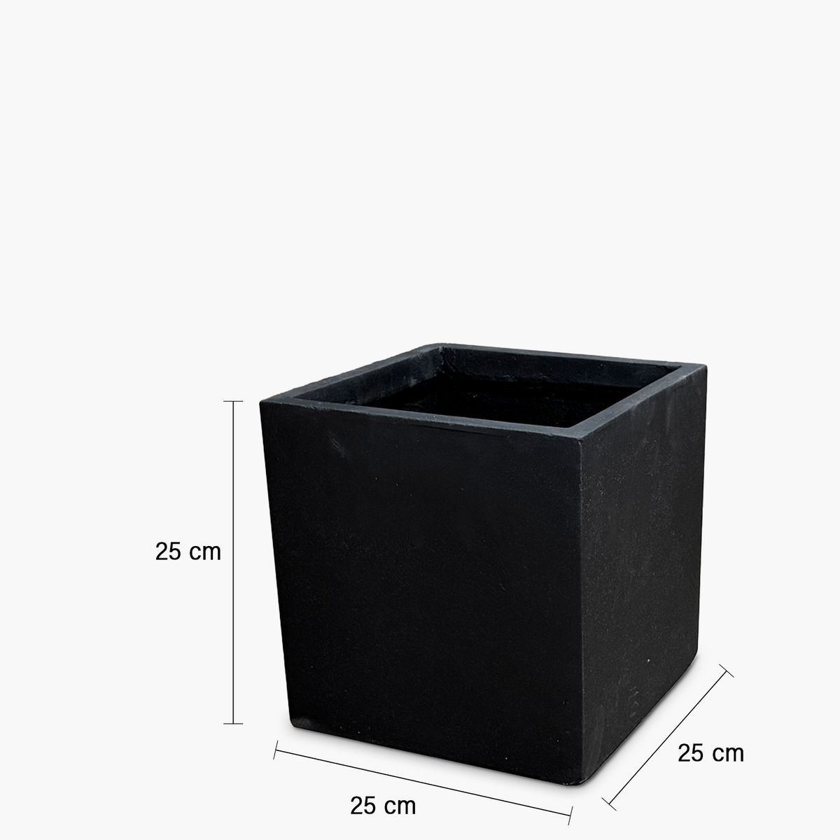 FORM DESIGN - Macetero Patagonia 25 Negro Form