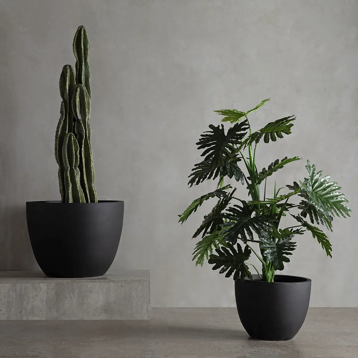 FORM DESIGN - Macetero Lauca 27 Negro Form