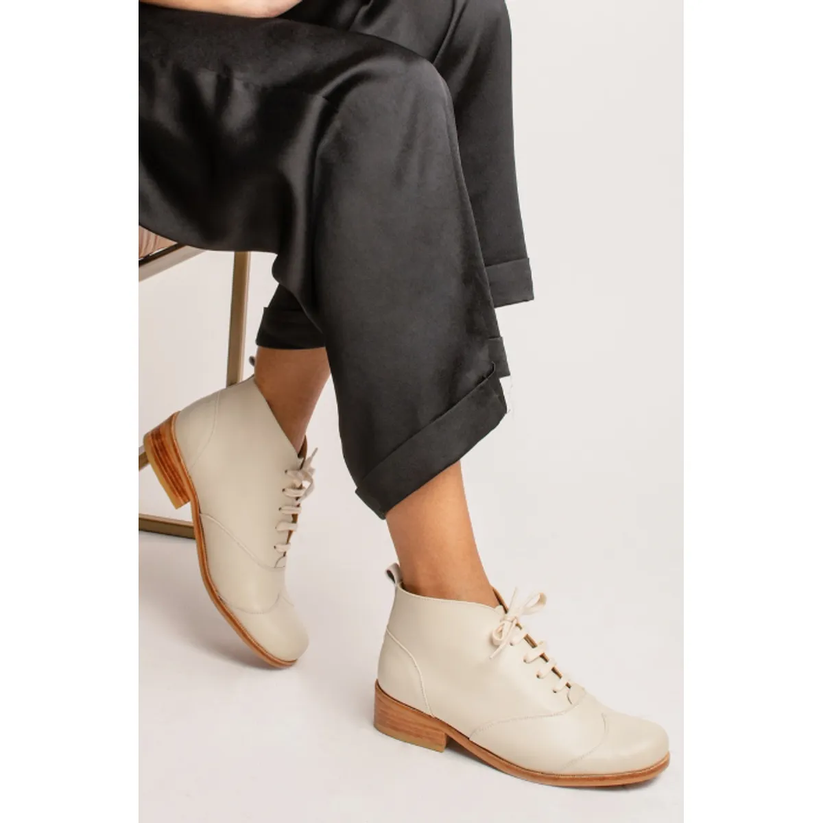 GANDARVA - Herminia Marfil Prefinito