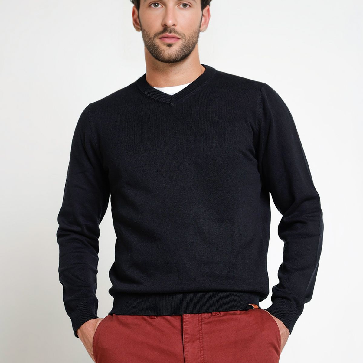 TRIAL - Sweater Hombre Cuello V Parrot Negro
