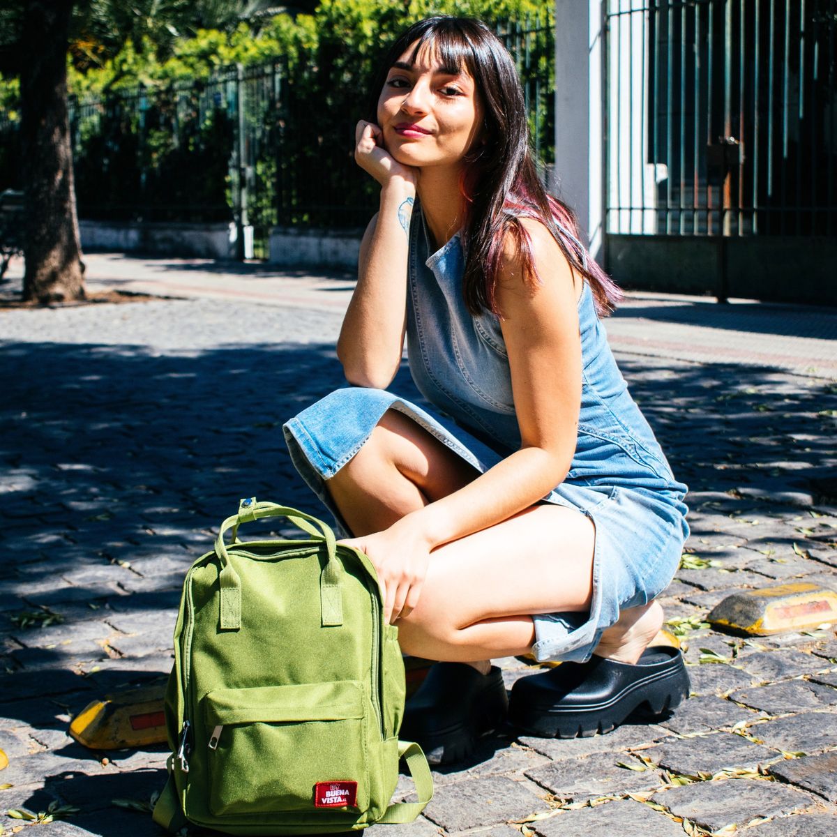 BUENAVISTA - Mochila Impermeable para Notebook 13 Bike Oliva