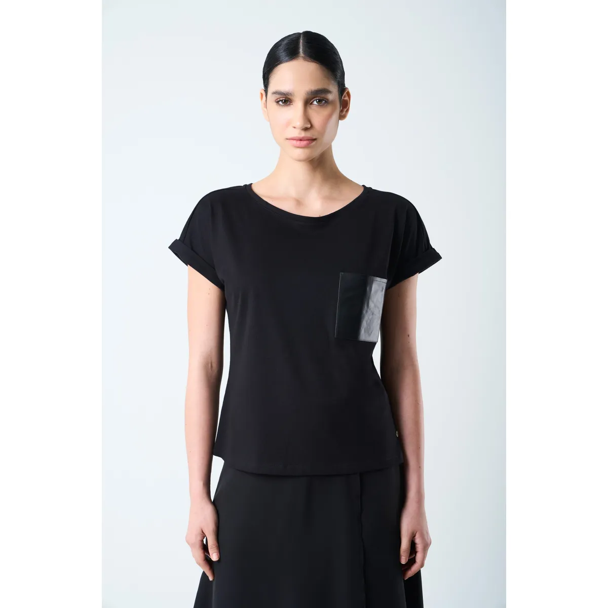 VELEZ - Vélez Camiseta Manga Corta Para Mujer Bolsillo Cuero Negro