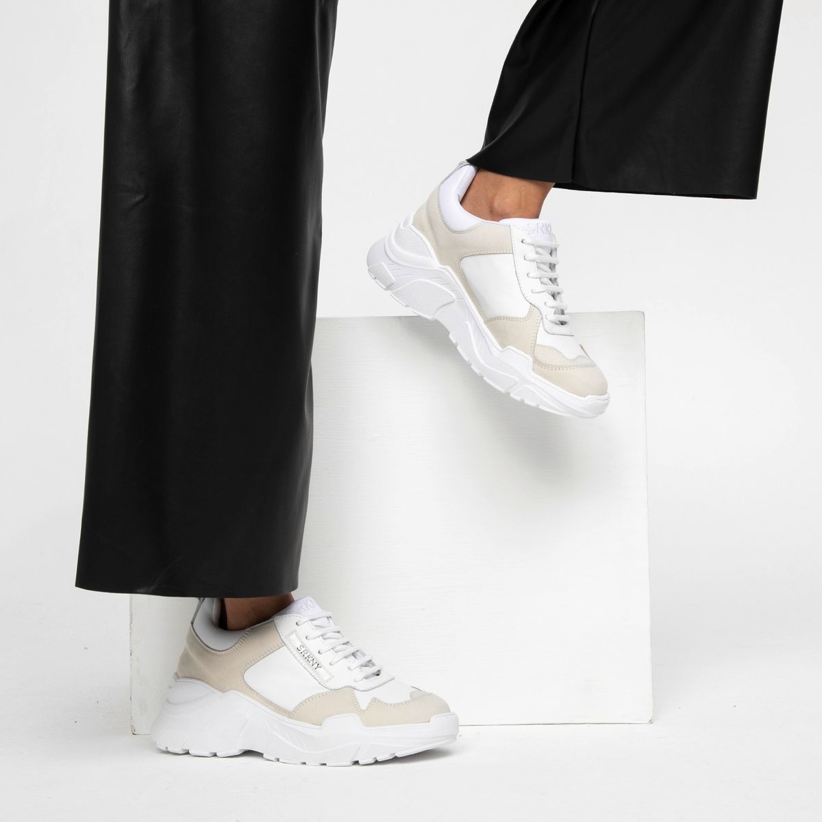 RICKY SARKANY - Ricky Sarkany Zapatilla Urbana Mujer Cuero Blanca