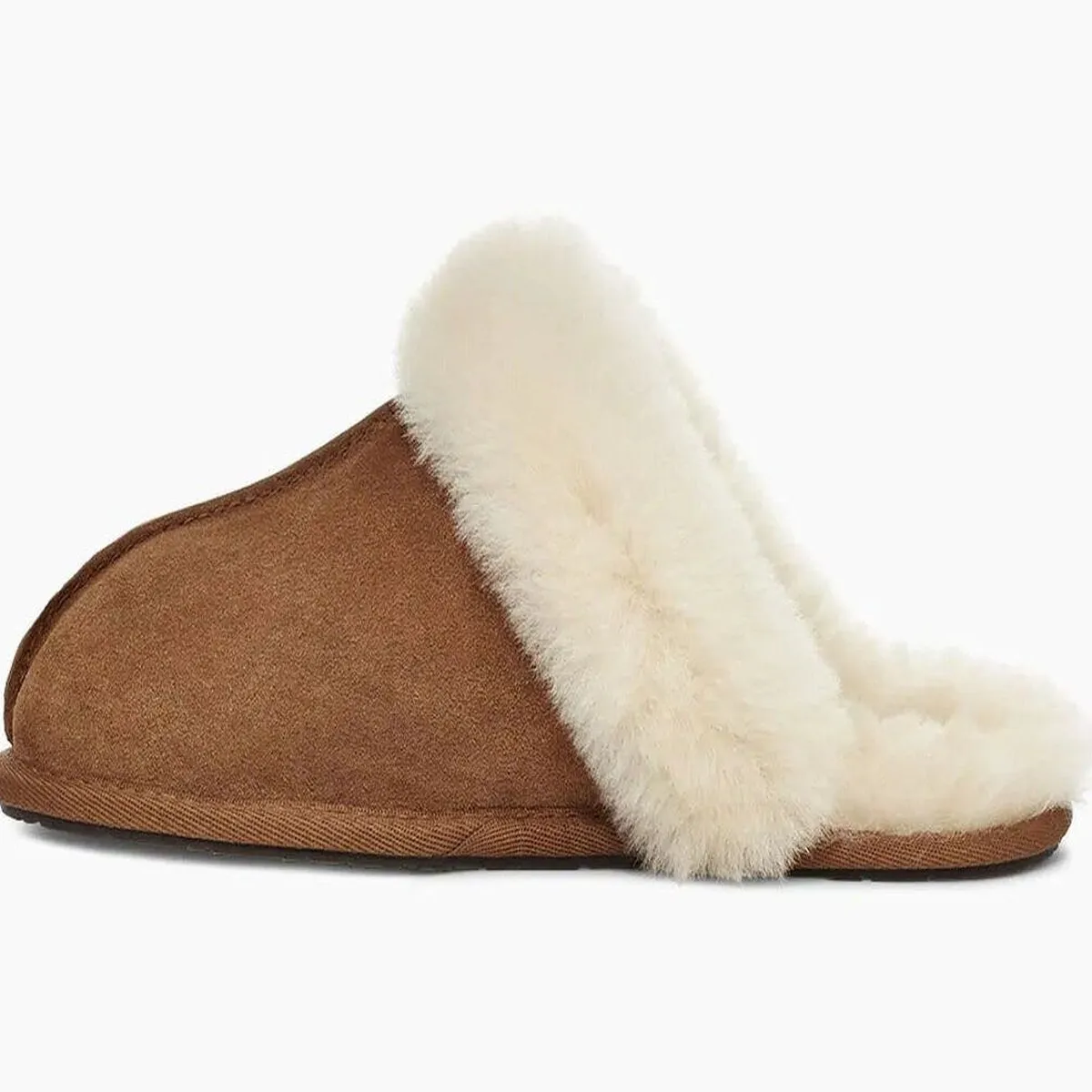 UGG - Pantufla Scuffette II Mujer Café