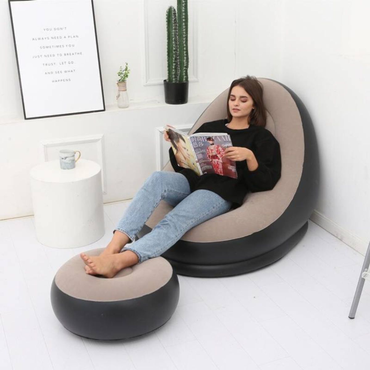 MOVI - Sillón inflable con puff posa pies e inflador incluido