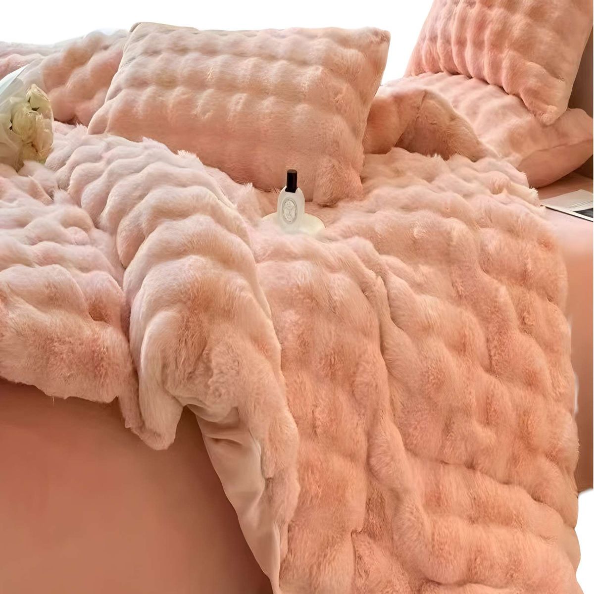 GENERICO - COBERTOR IMITACION DE PIEL DE CONEJO CON CHIPORRO SALMON