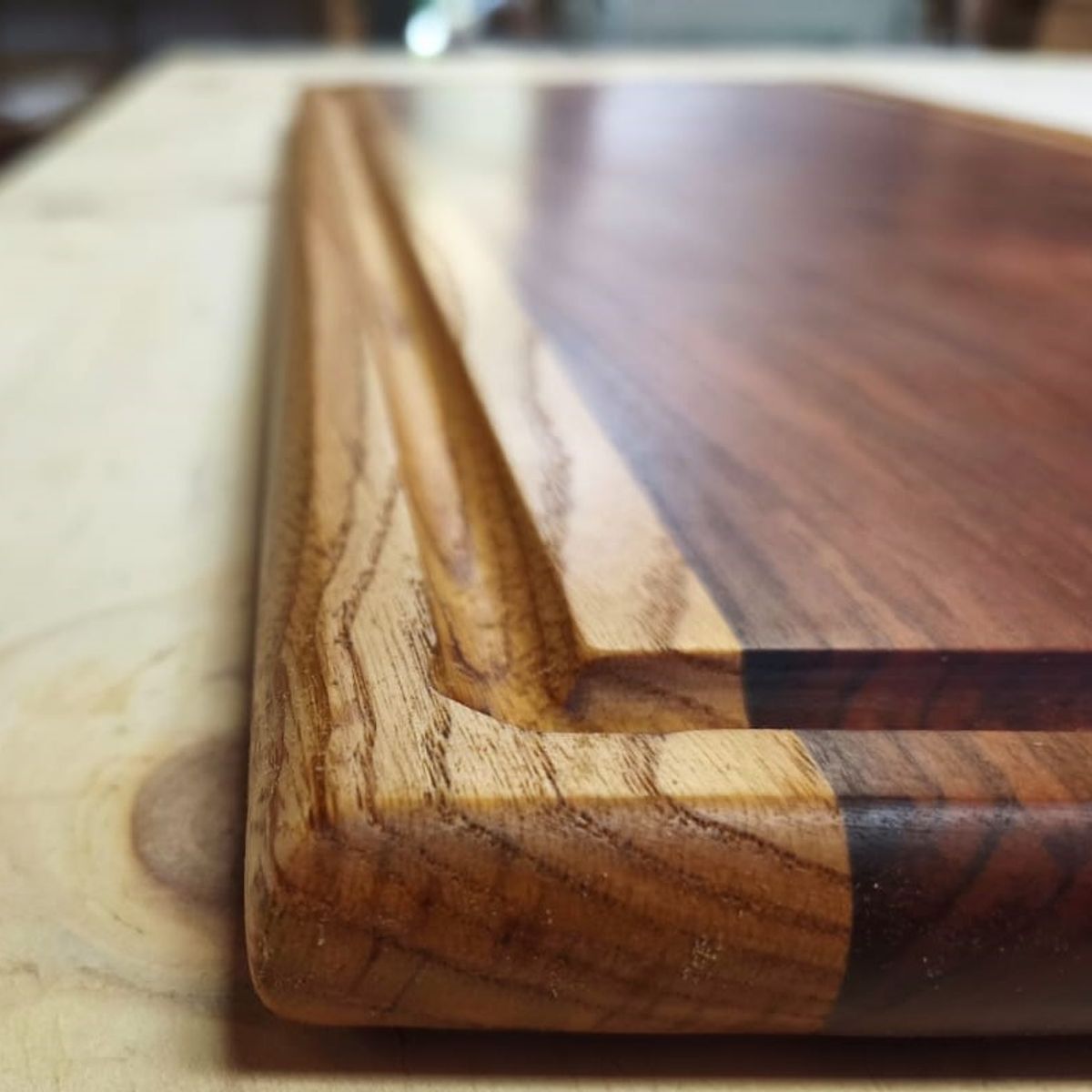 GENERICO - Tabla para picar XL de Roble con Castaño