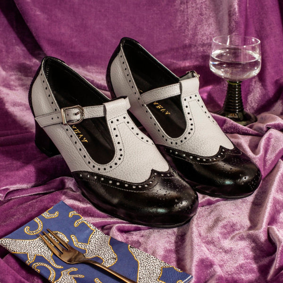 GANDARVA - Zapato Mujer De Cuero Oxford Blanco y Negro 4 cm