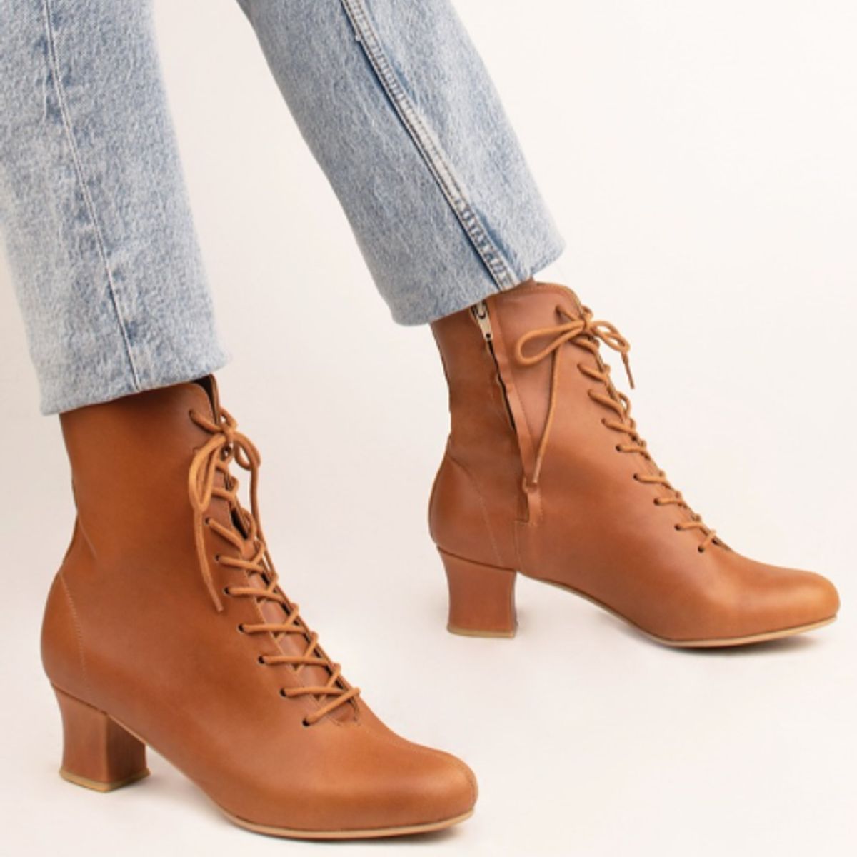 GANDARVA - Botín Mujer De Cuero Atenea Camel 5 cm