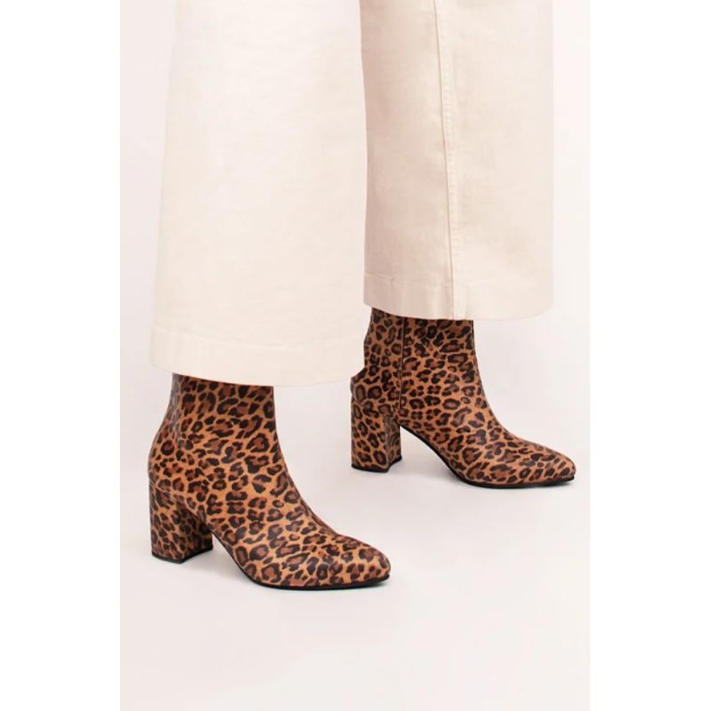 GANDARVA - Botín Mujer De Cuero Guacolda Animal Print 7 cm