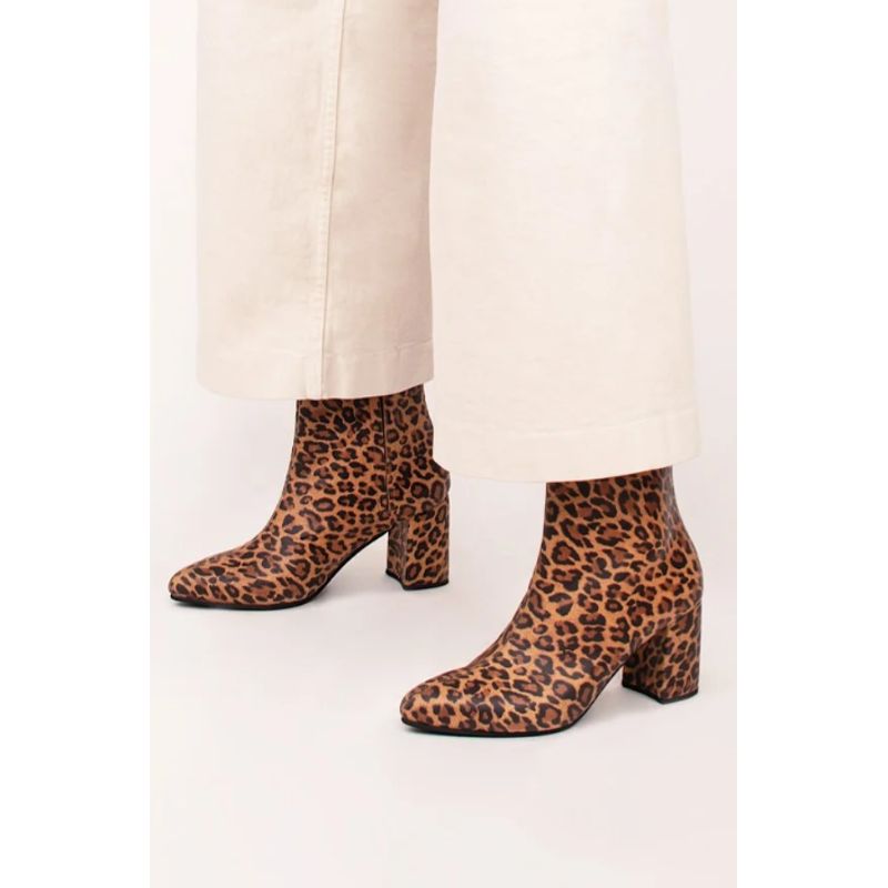 GANDARVA - Botín Mujer De Cuero Guacolda Animal Print 7 cm