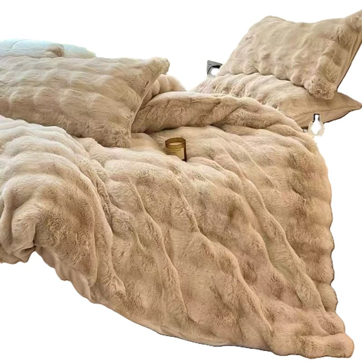 GENERICO - Cubrecama de Invierno Piel de Conejo con Chiporro 2 P Beige