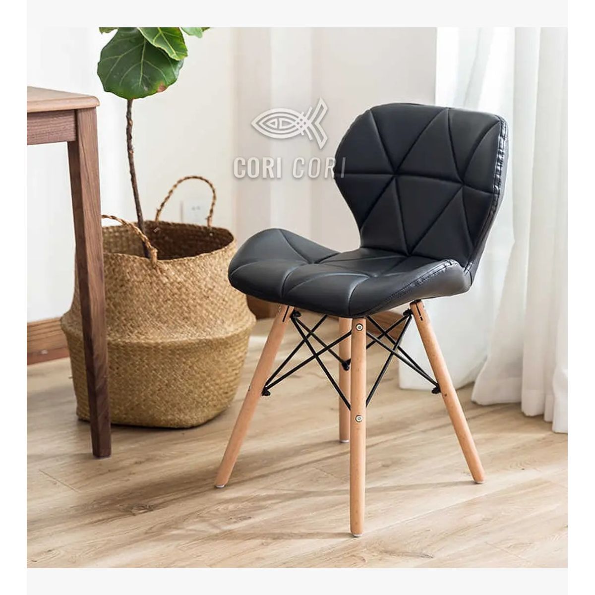 CORI CORI - Silla Eames Mariposa Ecocuero Negra