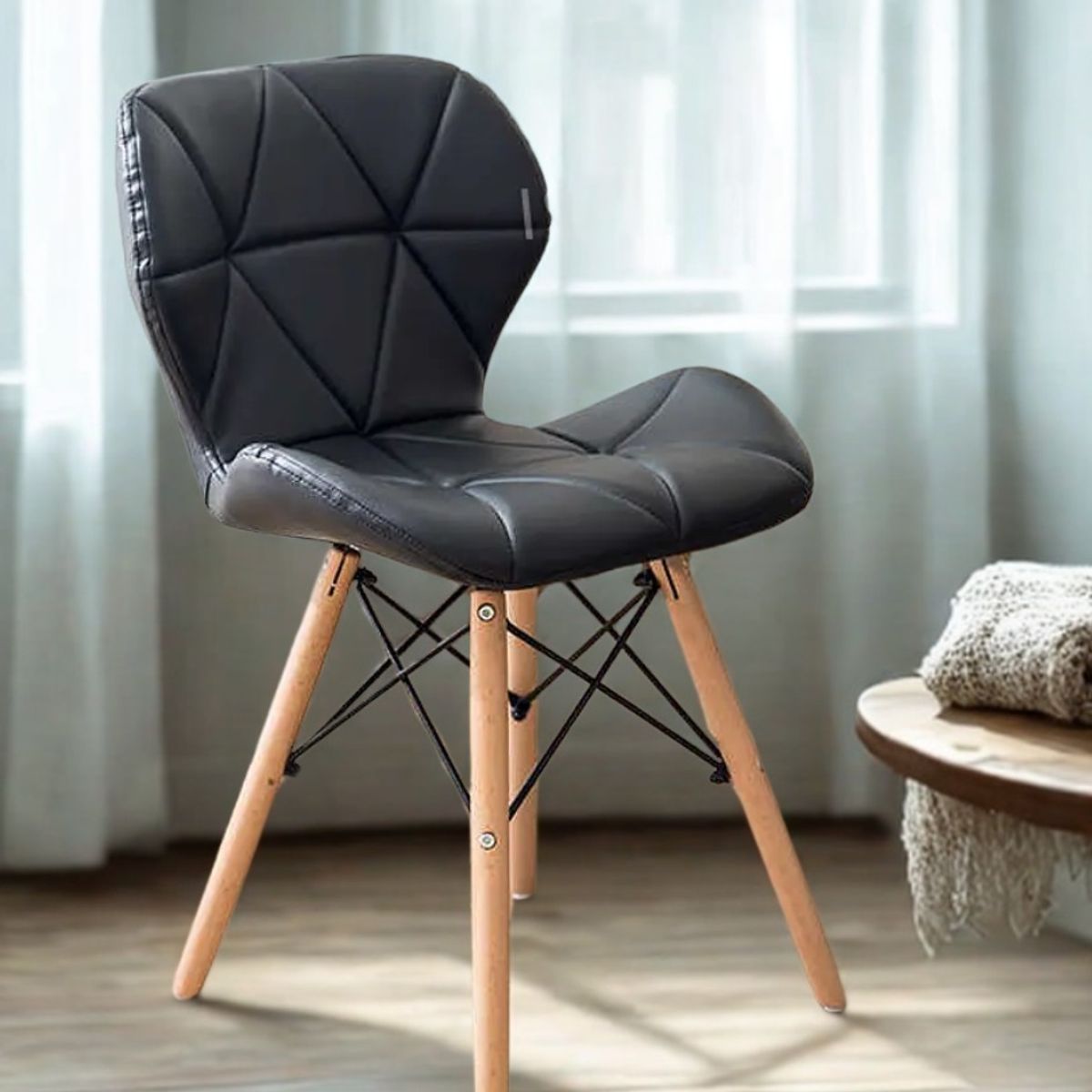 CORI CORI - Silla Eames Mariposa Ecocuero Negra