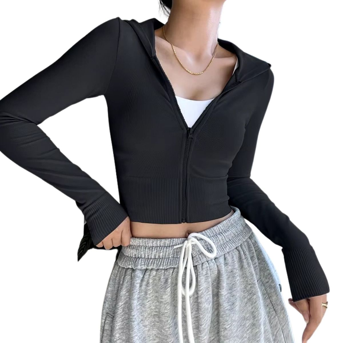 SUKHA - Poleron Manga Larga con Capucha Sukha Negro