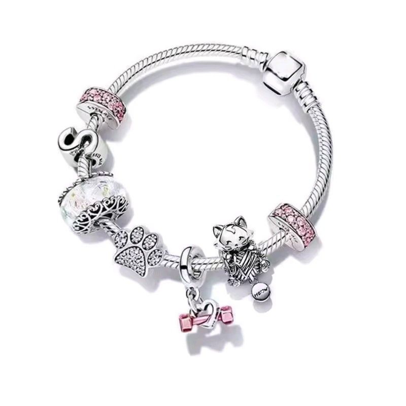 GENERICO - Pulsera con Charms Plata con Detalles de Gato y Corazones Rosados