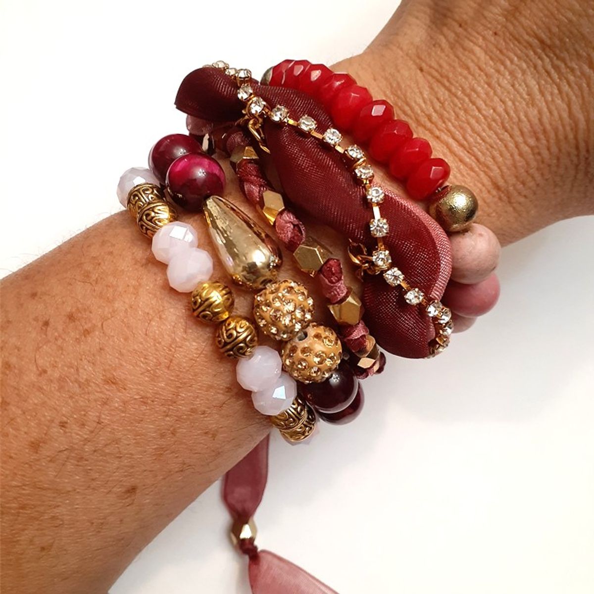 VANE COLLECTION - Pulsera para mujer en set de 5 piezas separadas diseño roja hechas a mano