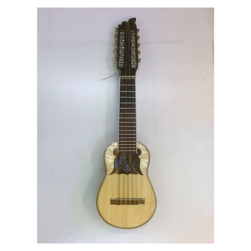 QUEEN - Charango Wayra