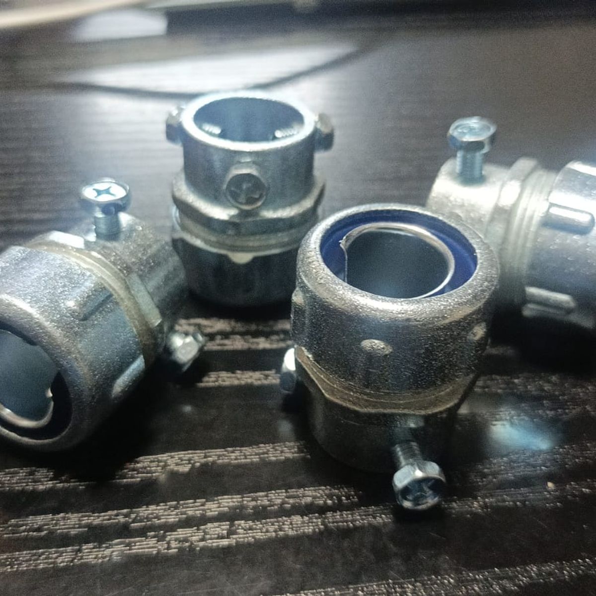 GENERICO - Conector Tuberia Emt A Flex De 20mm - Pack 2