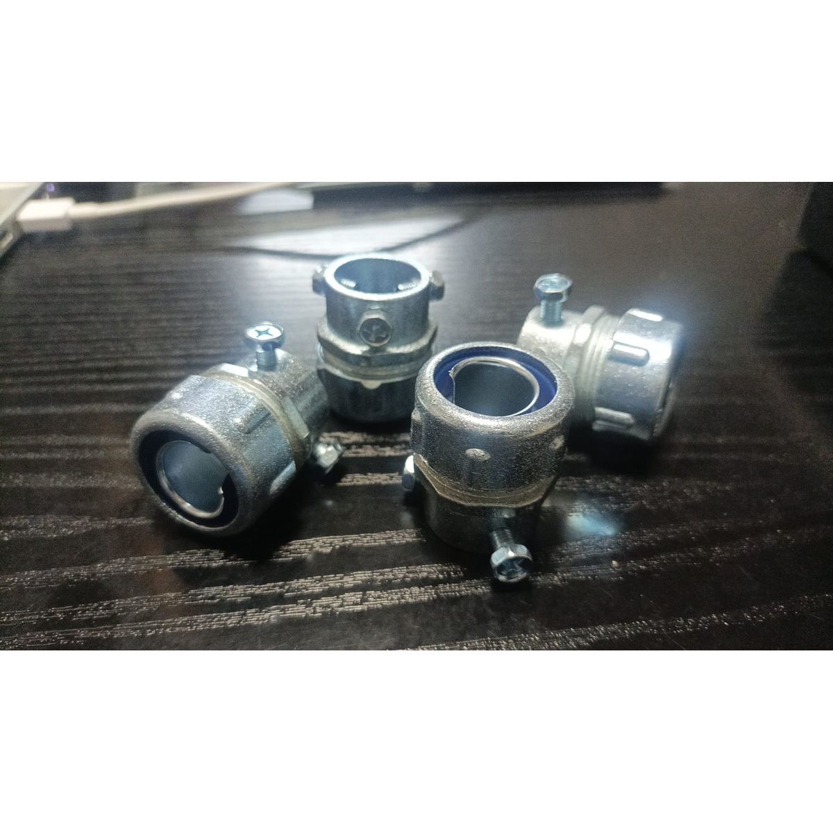 GENERICO - Conector Tuberia Emt A Flex De 20mm - Pack 2