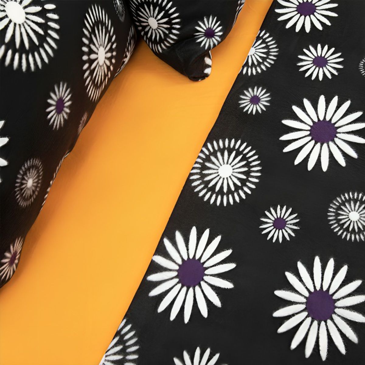 DORAL - Sábanas de Polar Composé King  Flor Negro Salmón  Doral