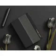 ABBA - Biblia RVR60 045c PJR 10 pts Geométrico negro Tamaño Portátil