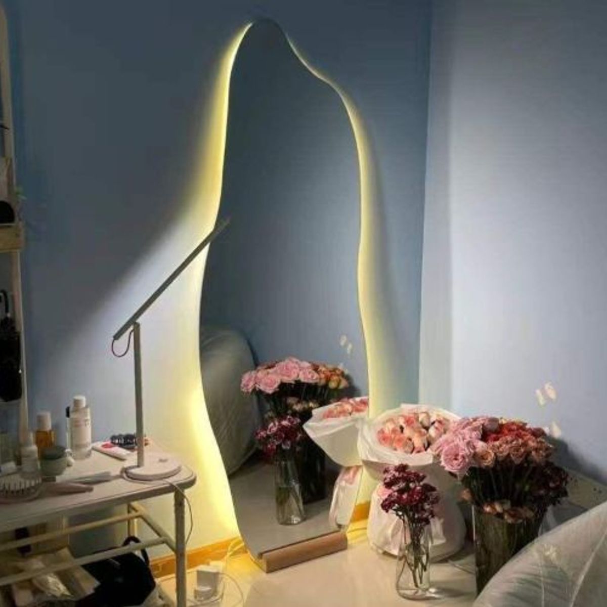 GENERICO - Espejo Cuerpo Completo Diseño Onda Sin Marco Con Led…