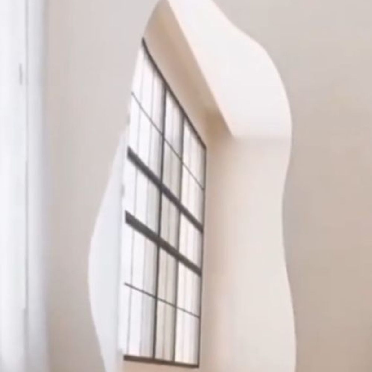 GENERICO - Espejo Cuerpo Completo Diseño Onda Sin Marco Con Led…