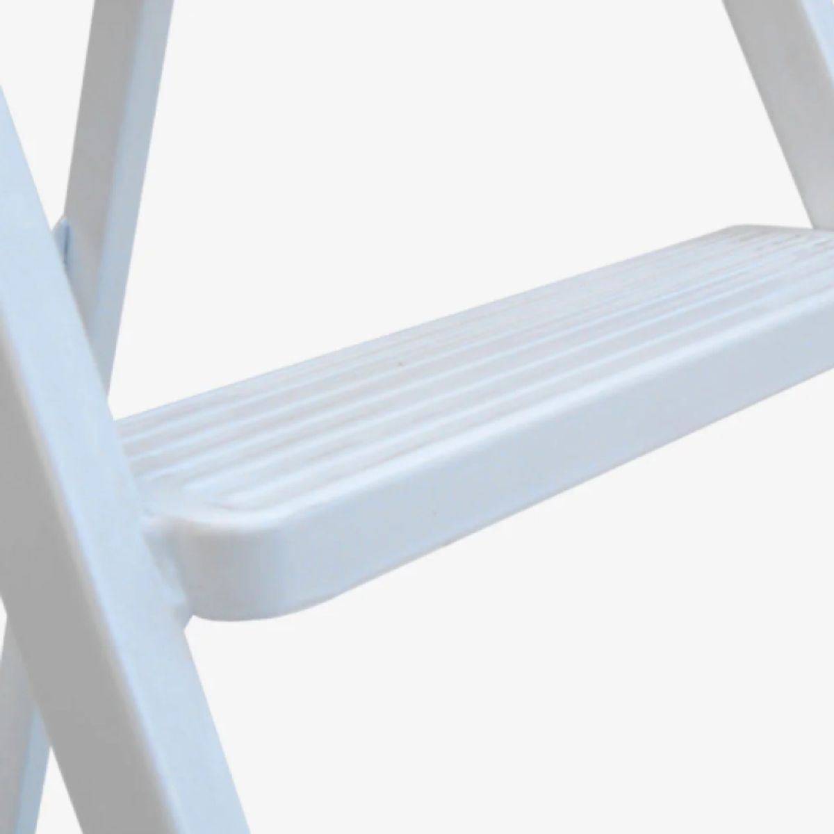 AGM - Escala Tijera 6 Peldaños