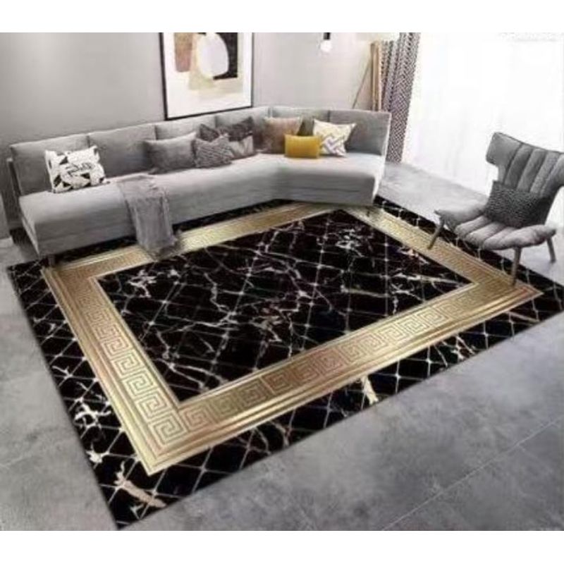 GENERICO - ALFOMBRA MEIPULIS 180X200 CON DISEÑO NEGRO CON DORADO ANTIDESLIZANTE