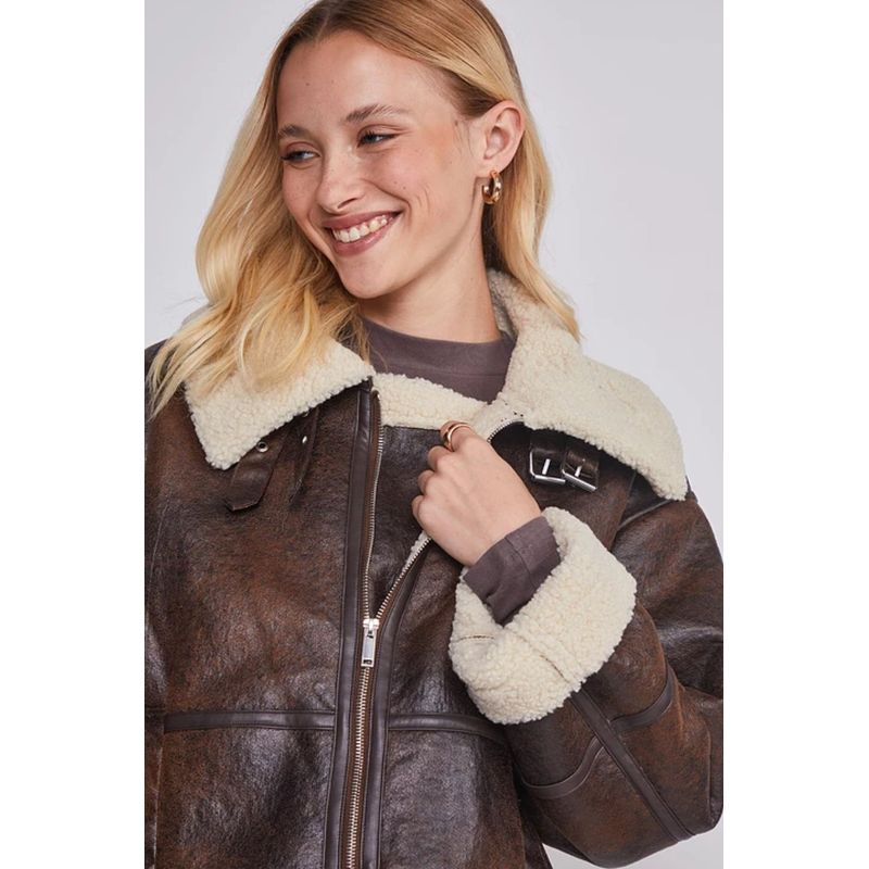 VELT - Chaqueta Cuerina Café Mujer con Chiporro Beige