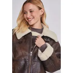 VELT - Chaqueta Cuerina Café Mujer con Chiporro Beige