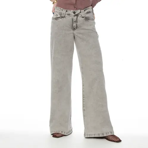 WADOS - JEANS WIDE LEG TIRO ALTO PRETINA BASICA 1 BOTON