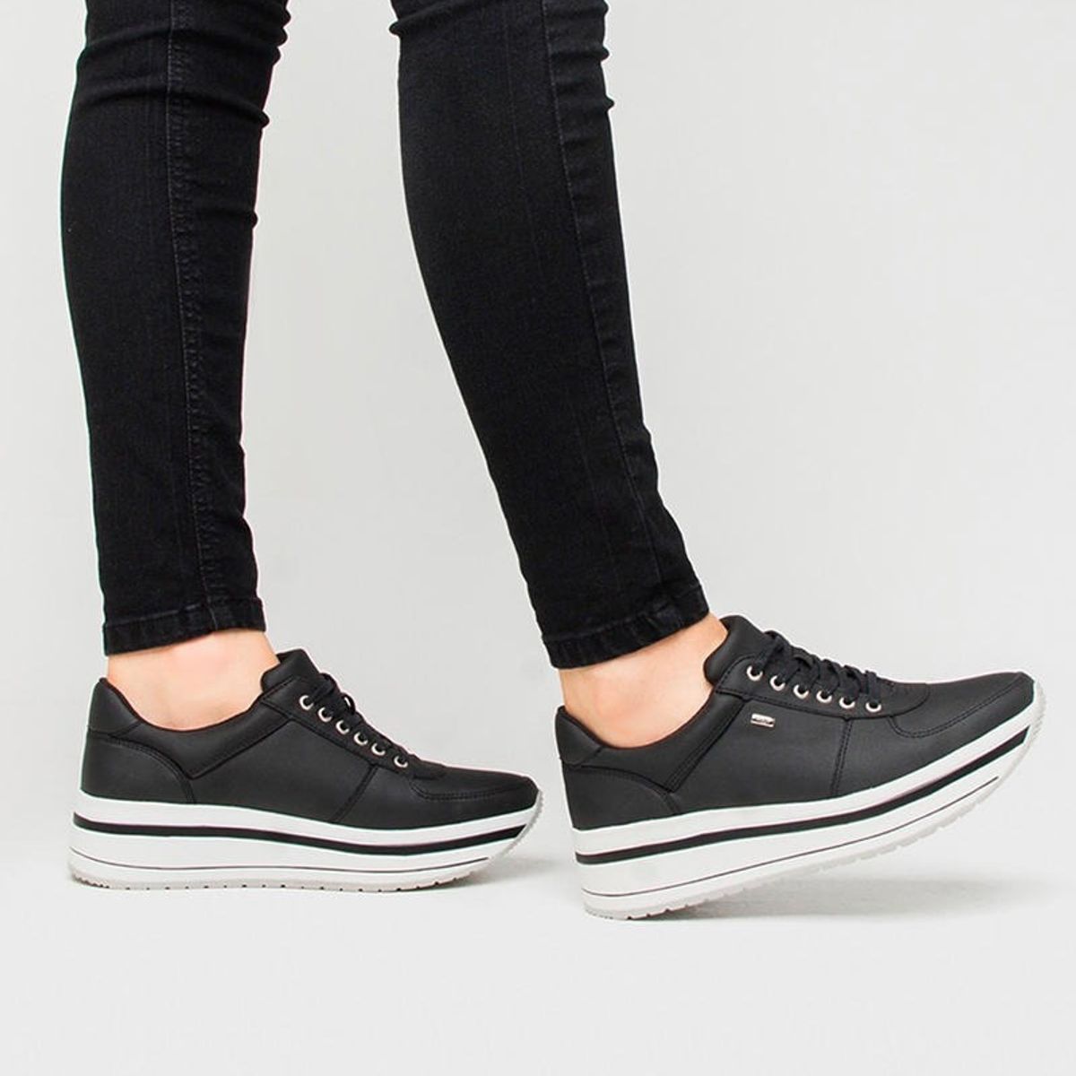 FLEXI - Zapatilla Mujer Alanis Negro Flexi