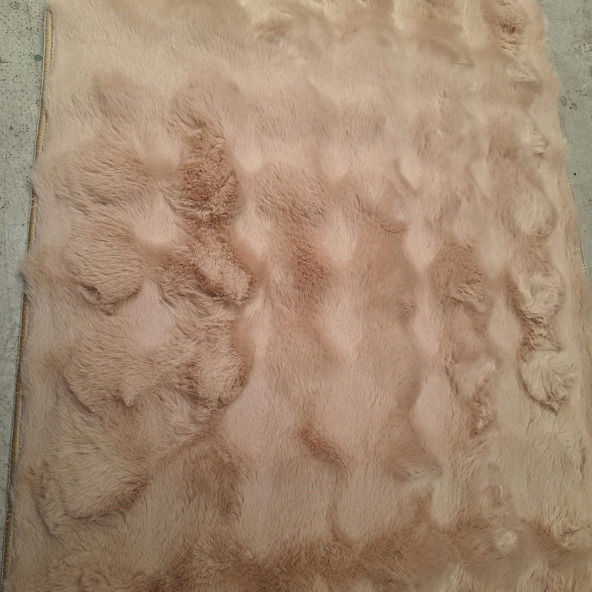 GENERICO - BELLA ALFOMBRA  PASILLERA DE LUJO TERCIOPELADA DE PIEL DE CONEJO SINTETICA