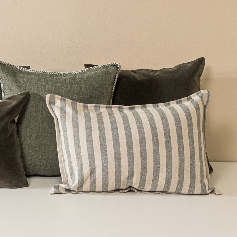 AMOBLE - Funda Cojin Villar Stripes 50X30 Amoblé