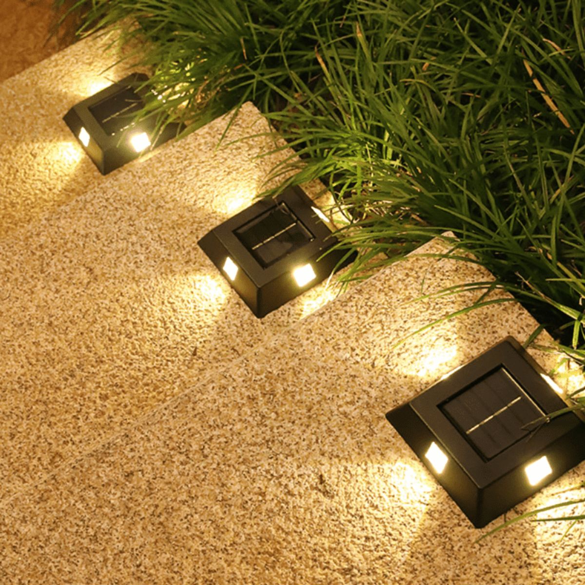 GENERICO - Apliqué 360° Solar - 4 Unidades IP65 Luz Cálida