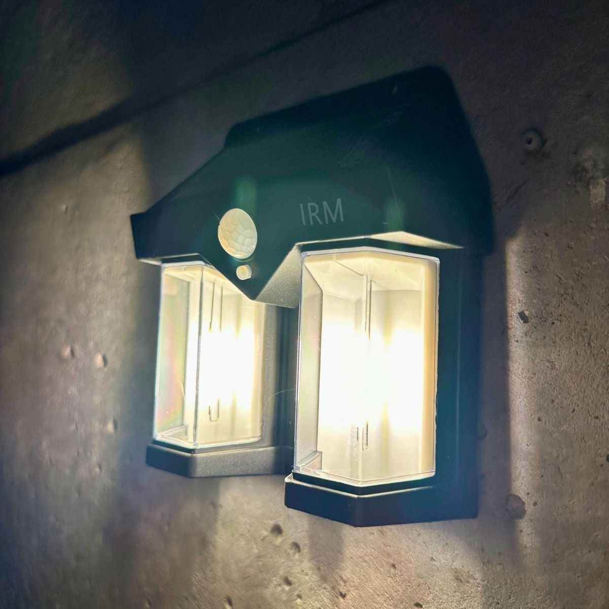 GENERICO - Apliqué Aura Solar - IP65 Luz Cálida Doble