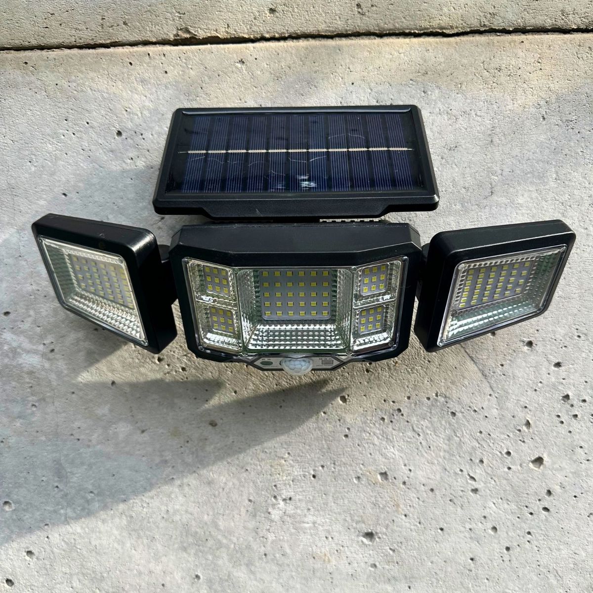 Apliqué Solar Max - 120W Luz Fría Sensor de Movimiento, marca GENERICO - Foto 2