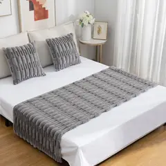 GENERICO - Set De Piecera Peluda De Bambú 70 X 210 +2 Fundas Gris