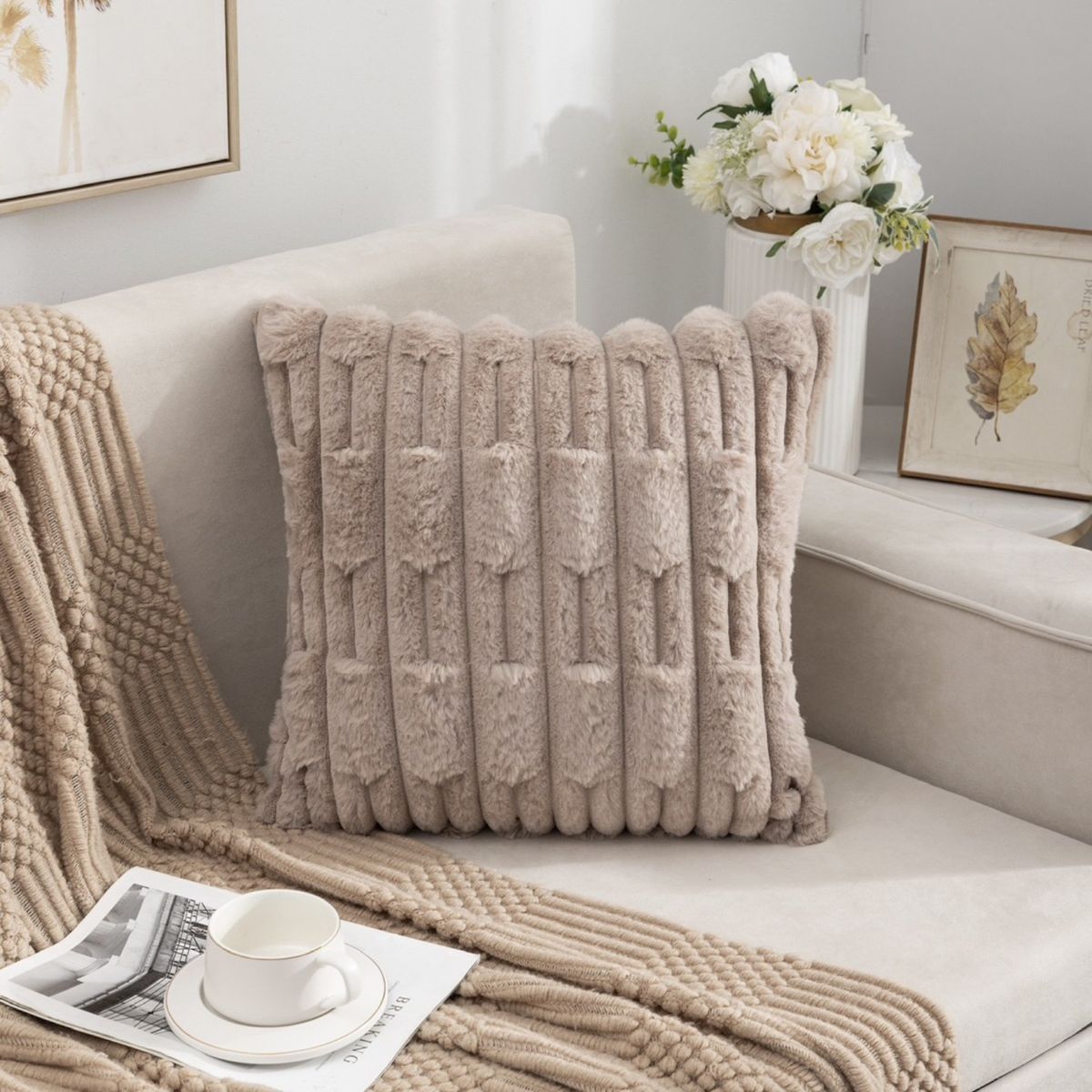 GENERICO - Set De Piecera Peluda De Bambú 70 X 210 +2 Fundas Caqui