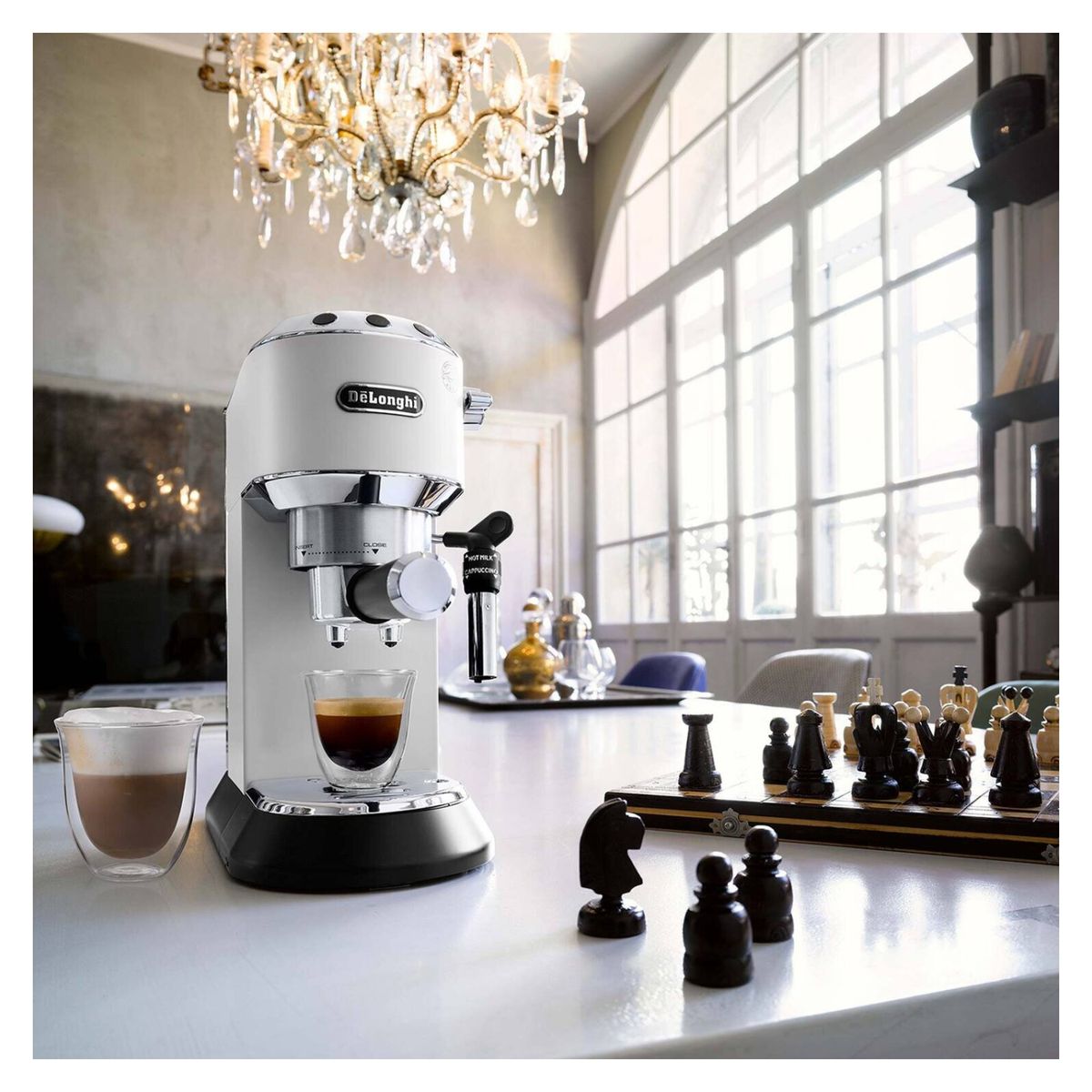 DELONGHI - Cafetera DeLonghi Dedica Blanco modelo EC 685 W