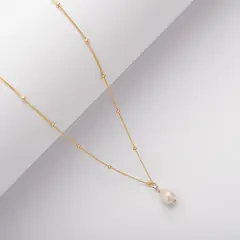 BY LAS CAYETANAS - Collar de nudos con Perla bañado en Oro 18 kilates