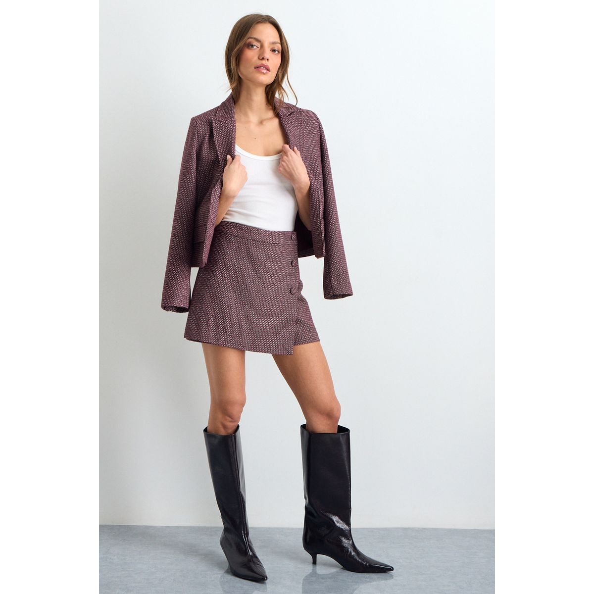 IO - Short Mujer Burdeos Io