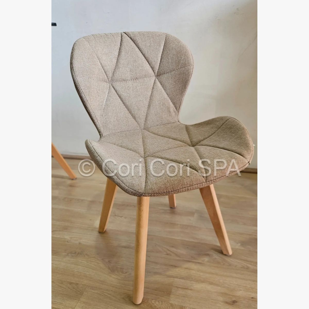 CORI CORI - Comedor Rubi 130x80cms + 4 Sillas Mariposa Lino Beige