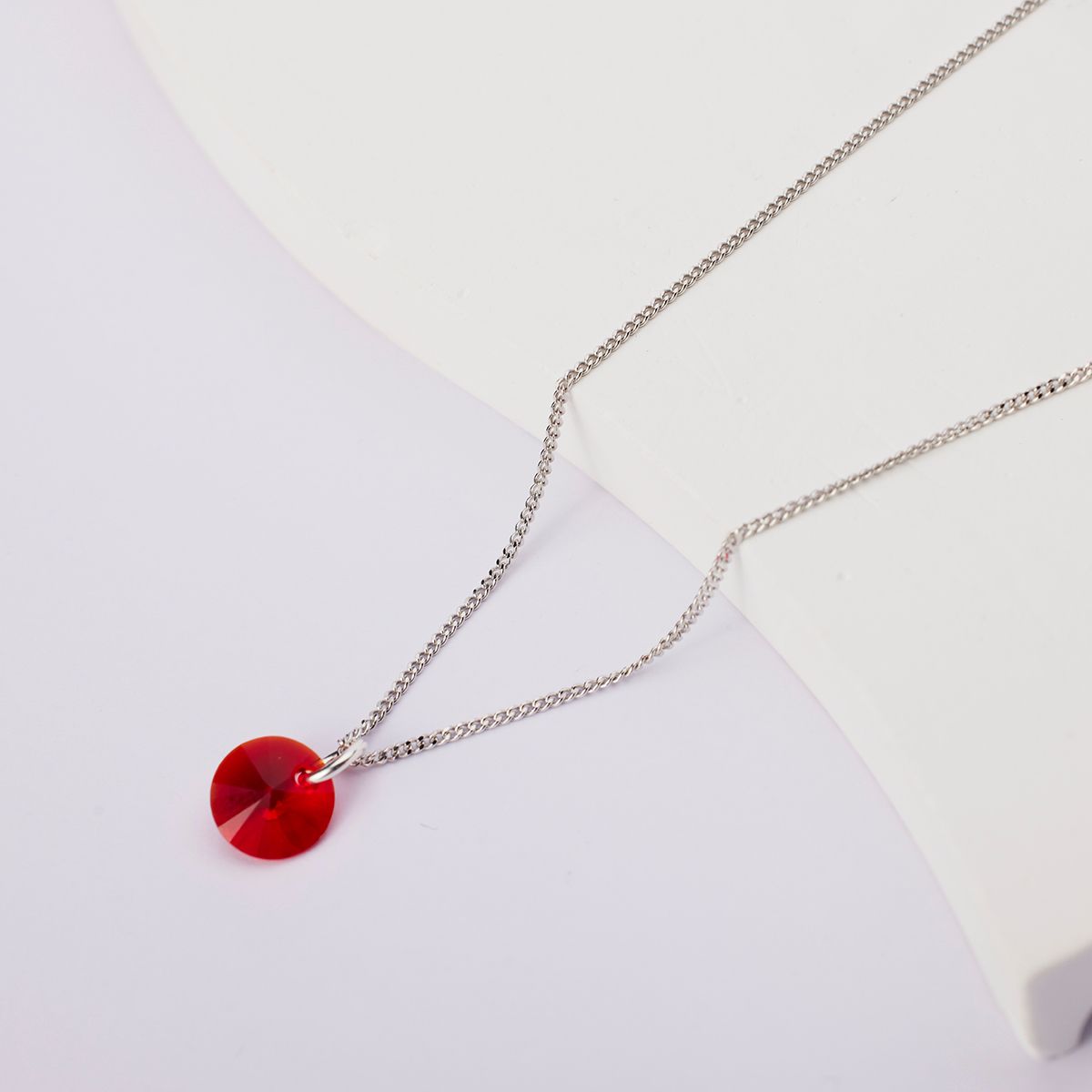 BY LAS CAYETANAS - Punto de Luz rojo en Plata 925 cadena lisa