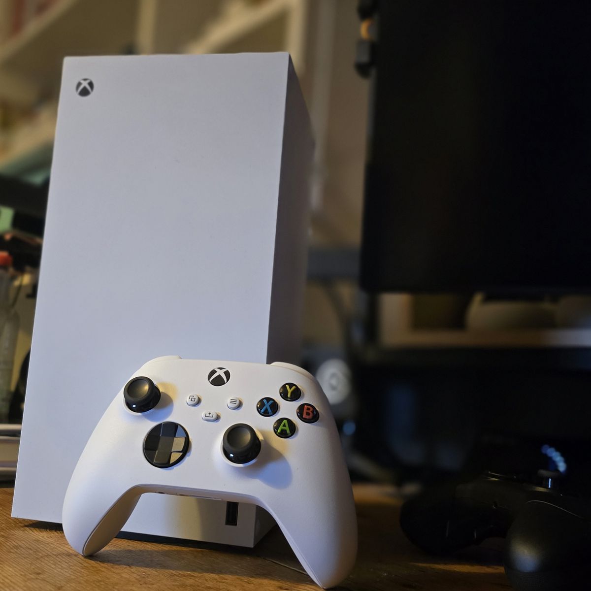 MICROSOFT - Consola XBOX Series X 1TB SSD Digital Reacondicionado Certificada