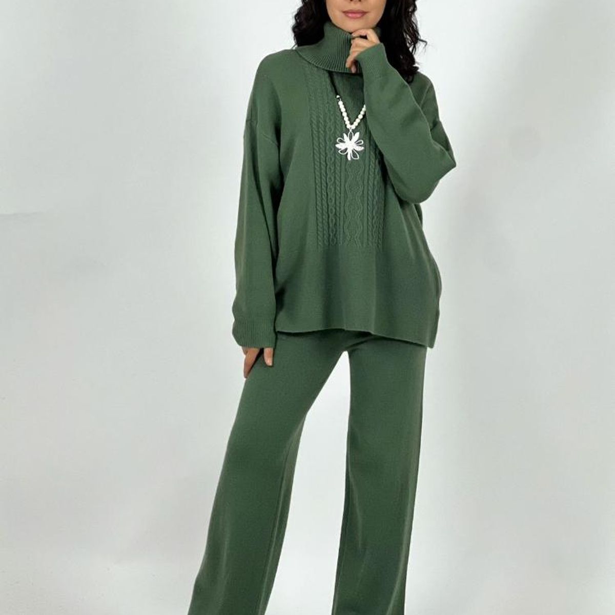 ENIGMATICA BOUTIQUE - Conjunto de Lana Detalle Trenzado - Blanco