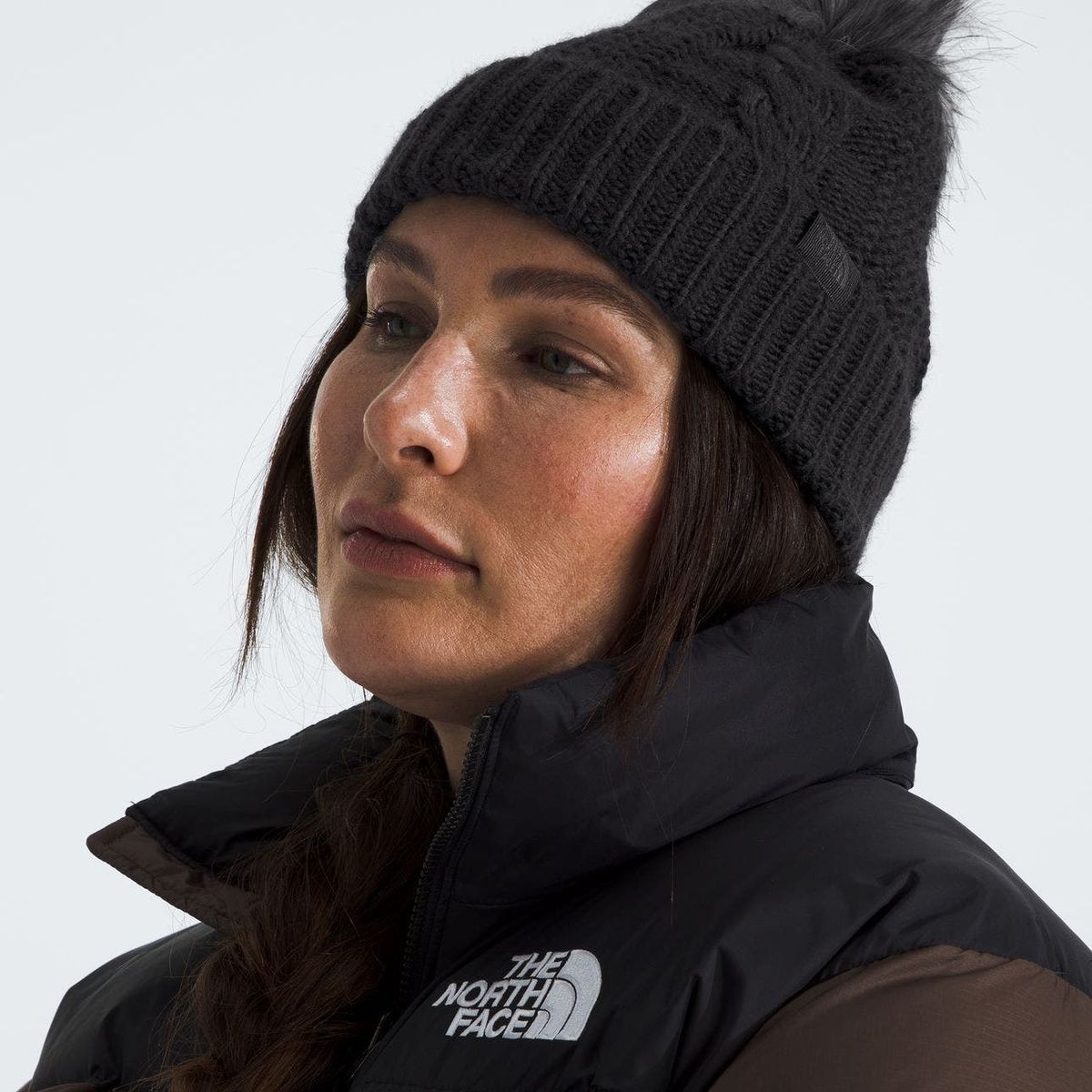 THE NORTH FACE - Gorro Oh Mega Fur Pom Mujer Negro