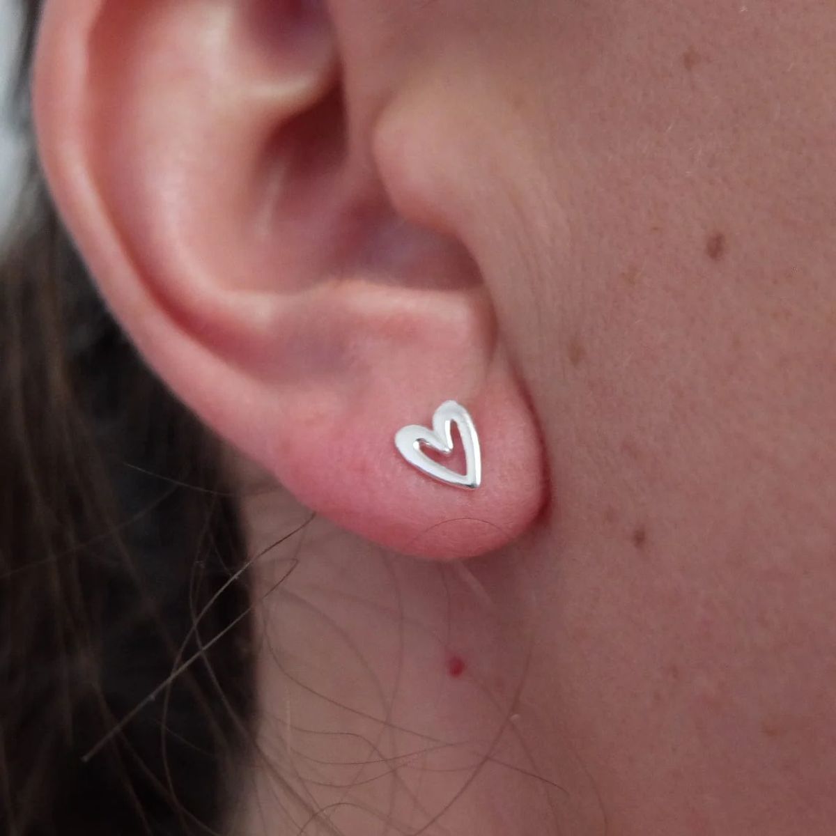 GOIA - Aros Unisex Corazón Dibujado Plata